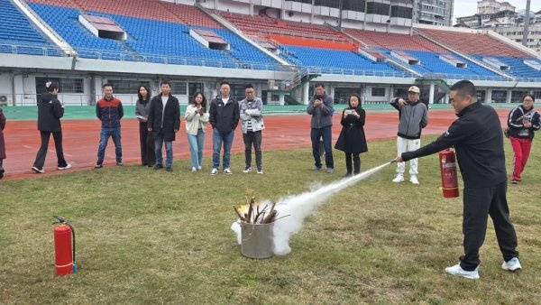 消防2.jpg 消防2.jpg