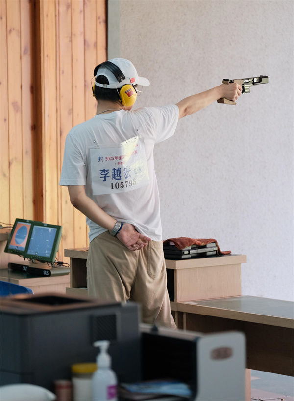 射击2.jpg