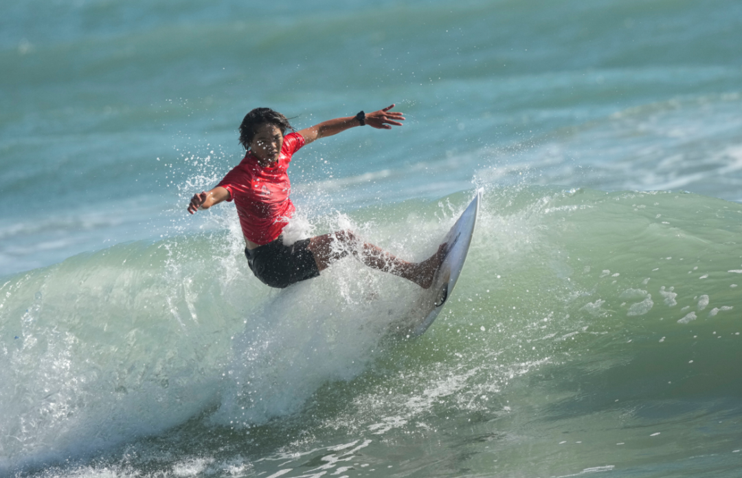 1116-冲浪2.png 1116-冲浪2.png