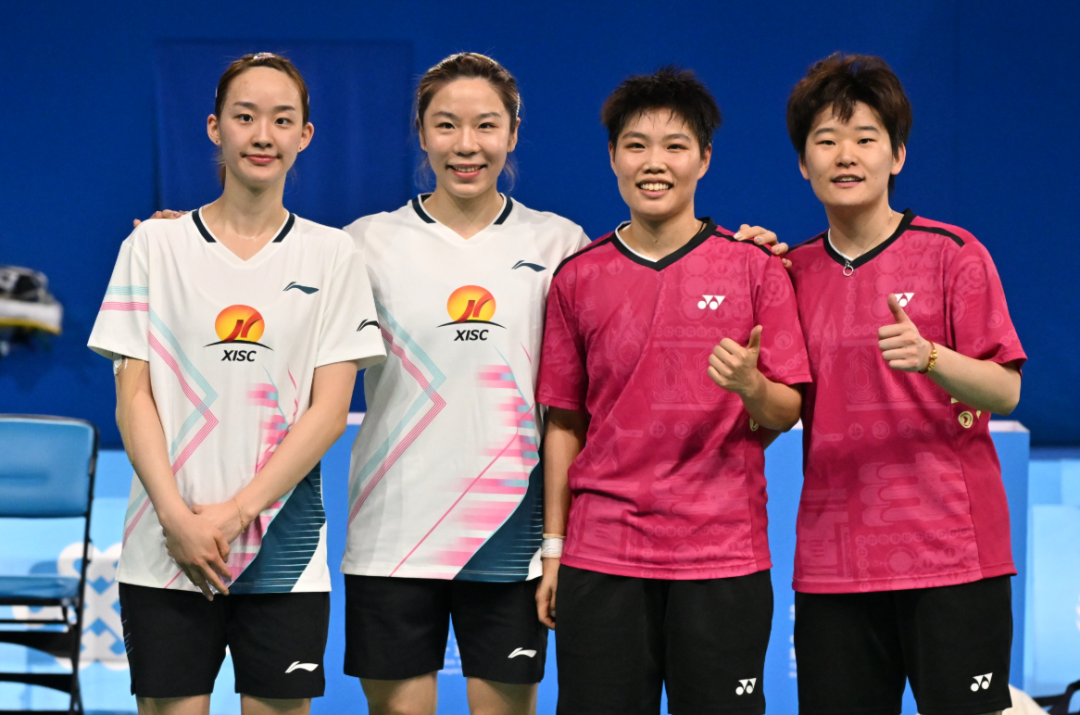 1118-姐妹1.png 1118-姐妹1.png