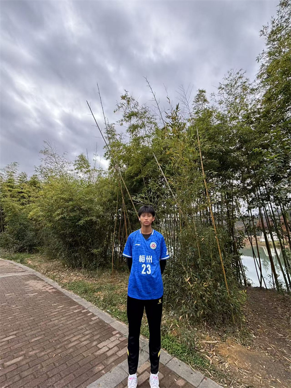 14足1.jpg 14足1.jpg