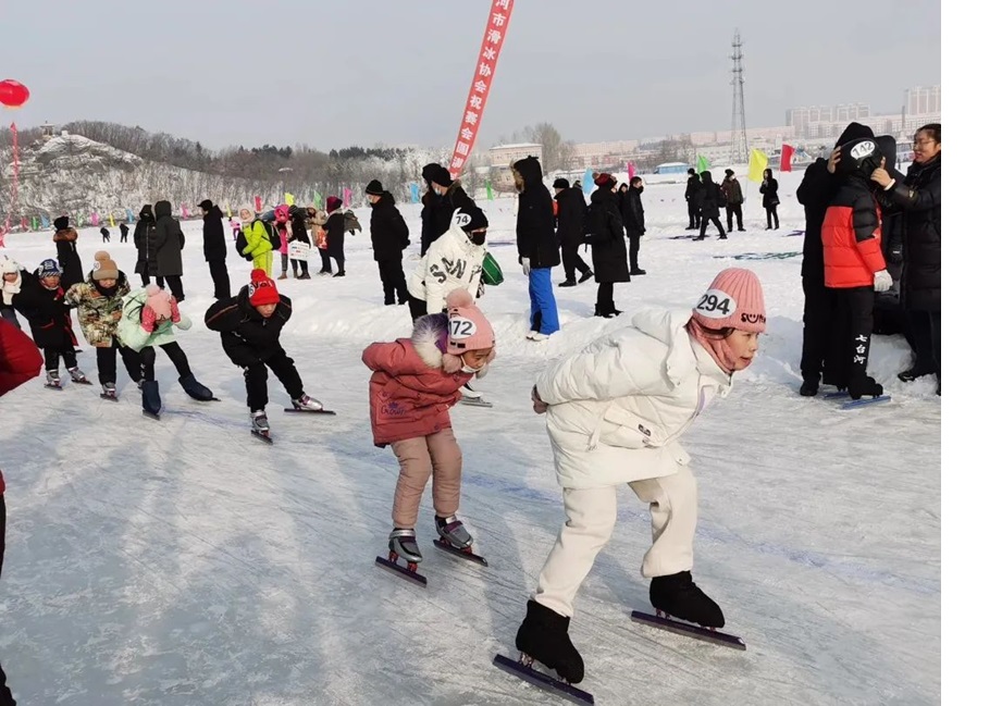 大众冰雪季速滑马拉松.jpg