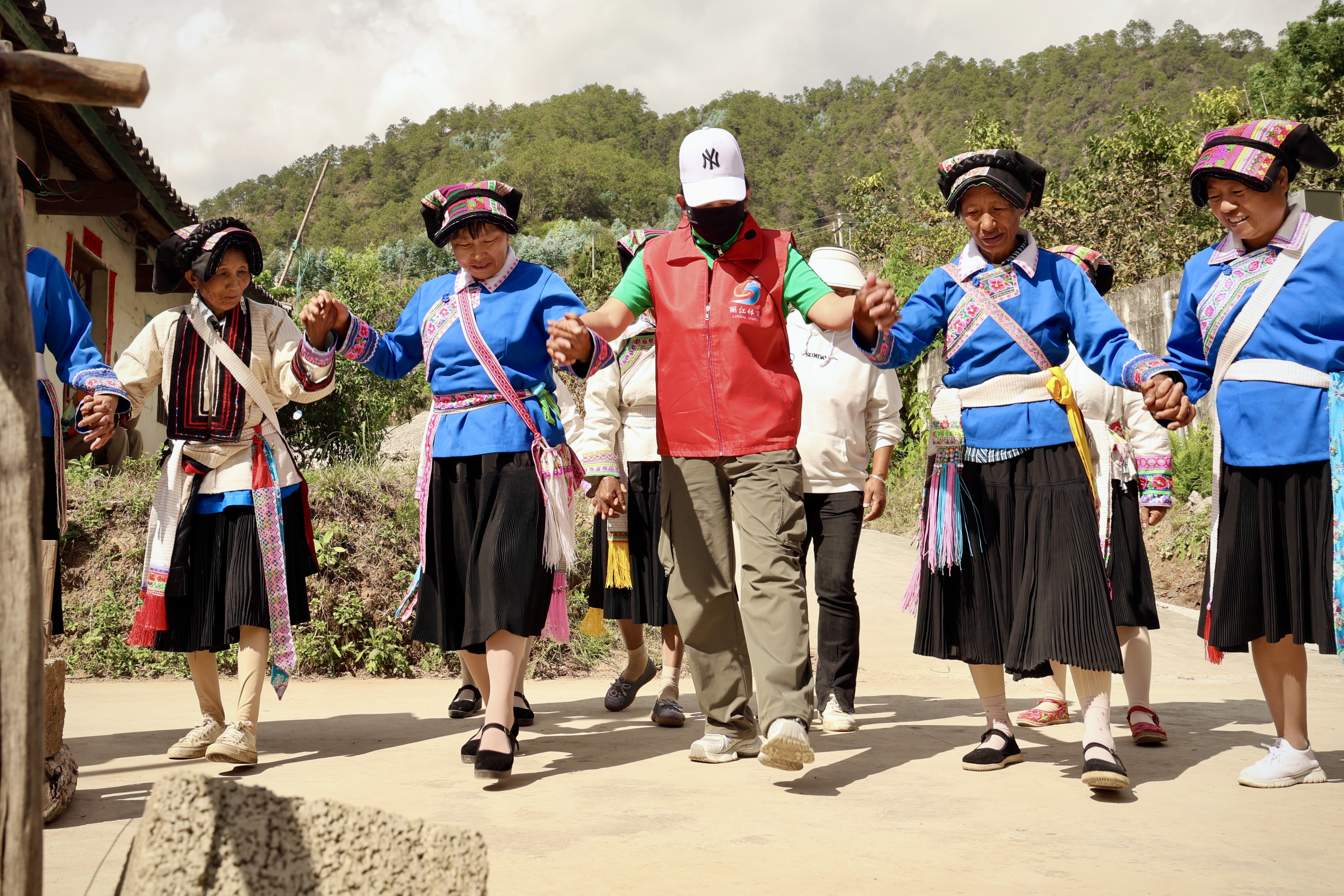 微信图片_2025-11-06_112754_723.jpg 微信图片_2025-11-06_112754_723.jpg