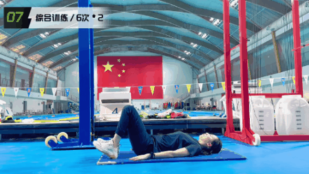 青少年游泳热身运动21.gif