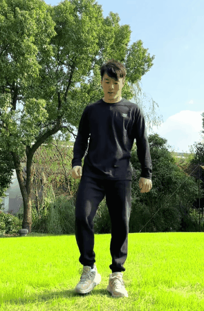 齐广璞热身2_02.gif