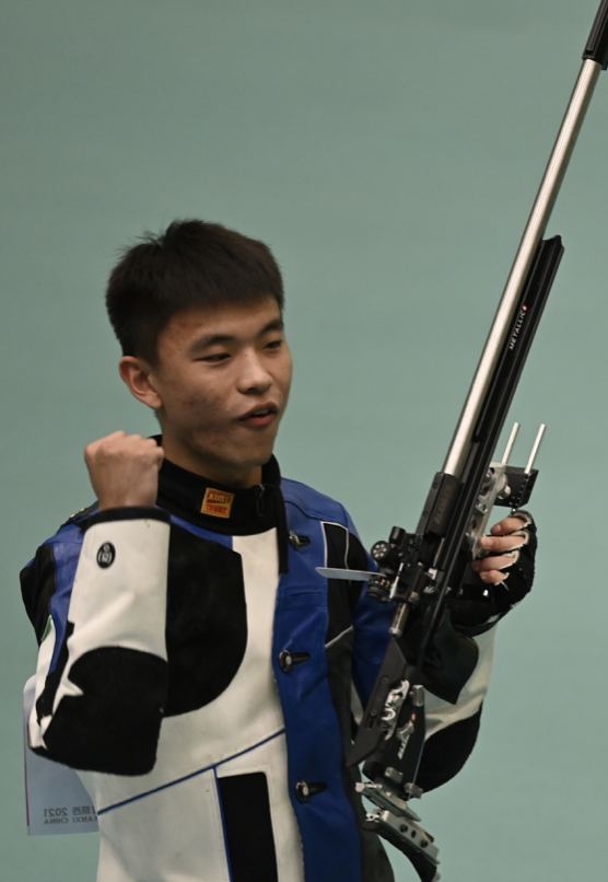张常鸿.png