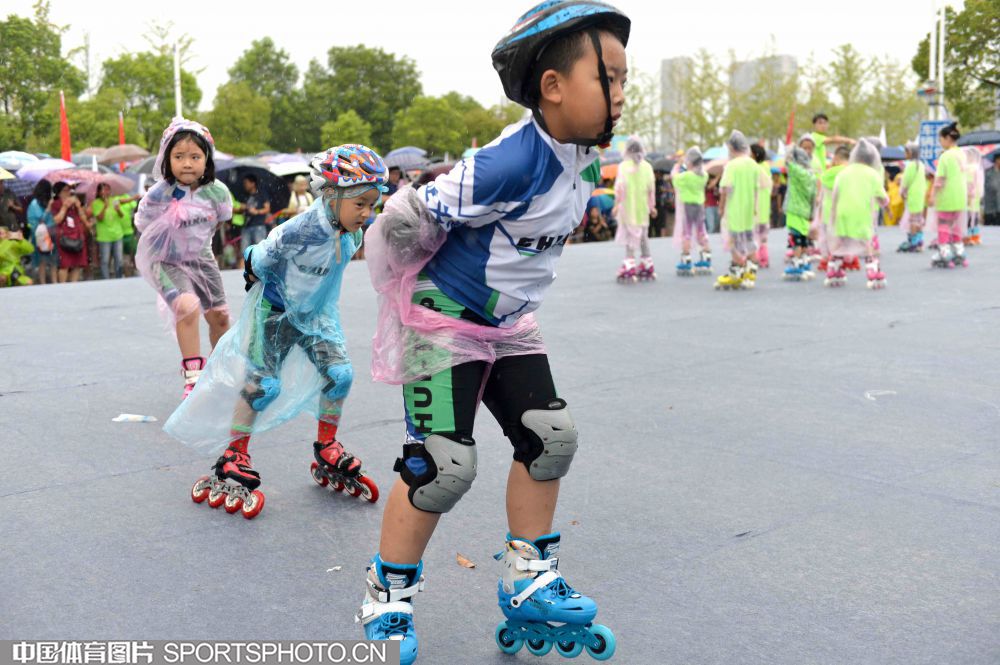 W_32186021_17080815_zld.jpg W_32186021_17080815_zld.jpg