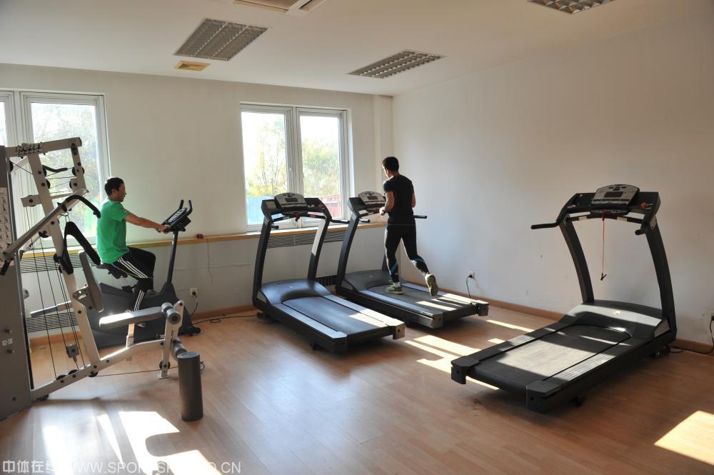 W_84550388_15041718_by.jpg W_84550388_15041718_by.jpg