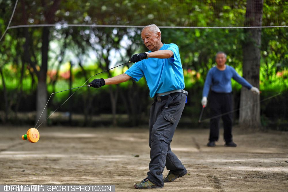 W_32271048_20051814_alj.jpg W_32271048_20051814_alj.jpg