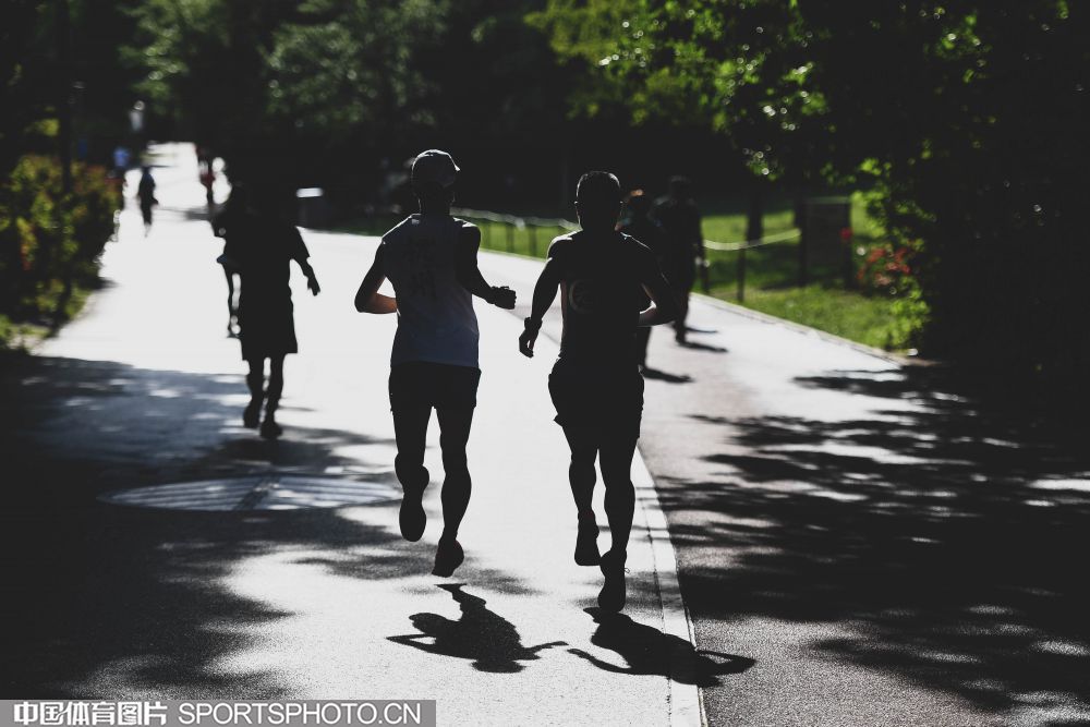 0525-跑步.jpg