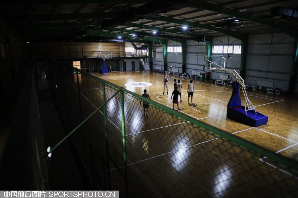 W_19130799_20061112_l.jpg W_19130799_20061112_l.jpg