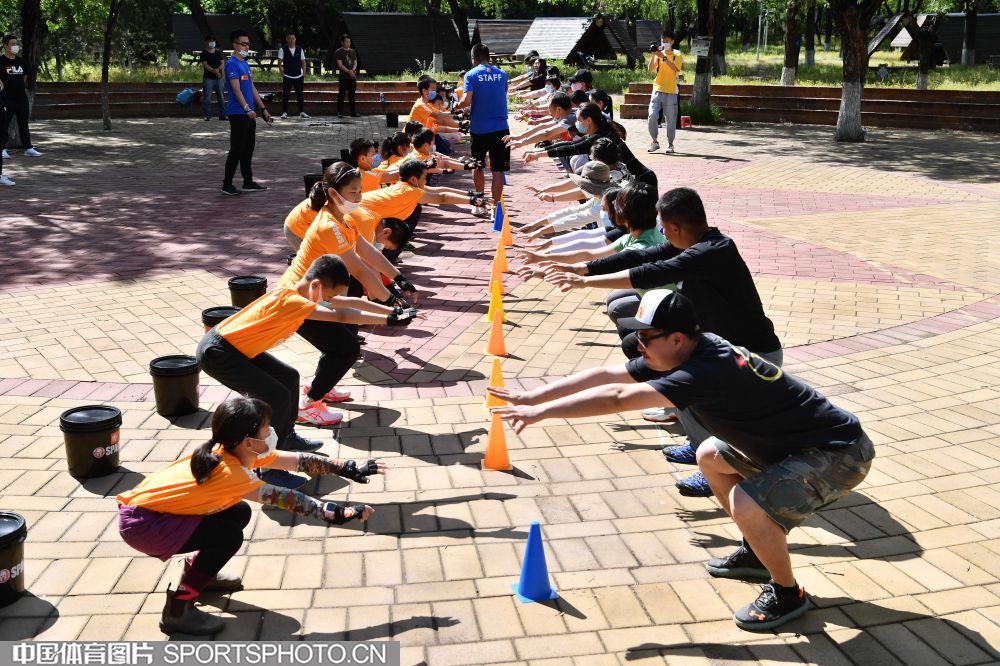 W_44590391_20052319_by.jpg W_44590391_20052319_by.jpg