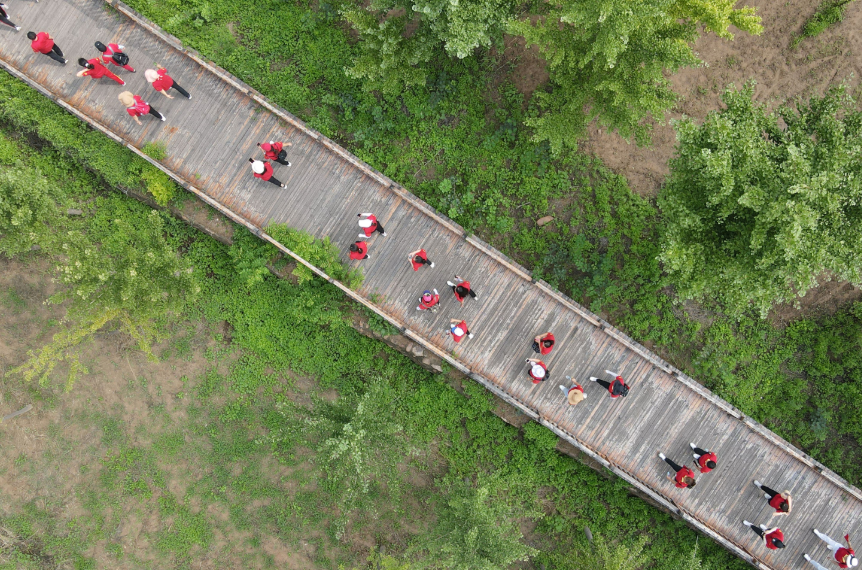 健身-户外-徒步-旅游.png 健身-户外-徒步-旅游.png