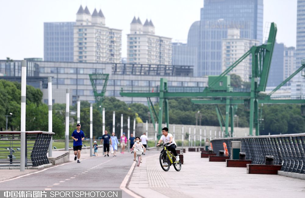 W_46513886_20061420_nmz.jpg W_46513886_20061420_nmz.jpg