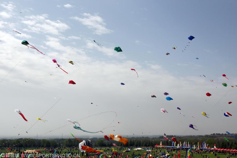 1102-风筝.jpg 1102-风筝.jpg