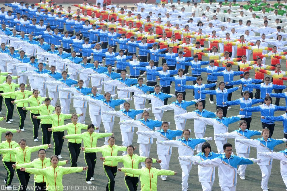 1103-广播操.jpg 1103-广播操.jpg